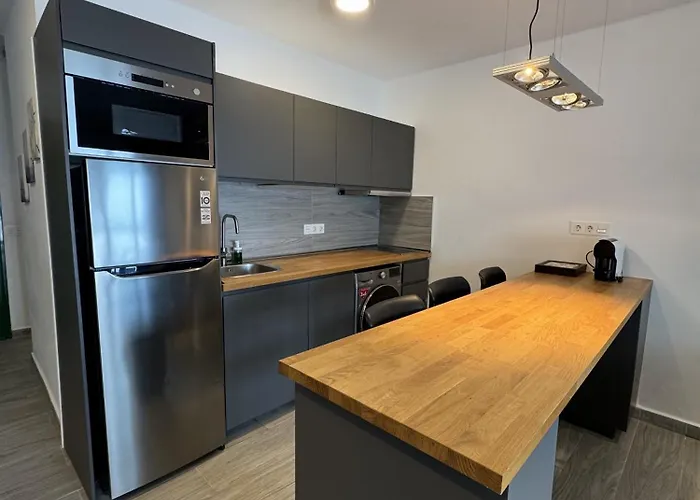 Casahost Tuscan Blue Pool View